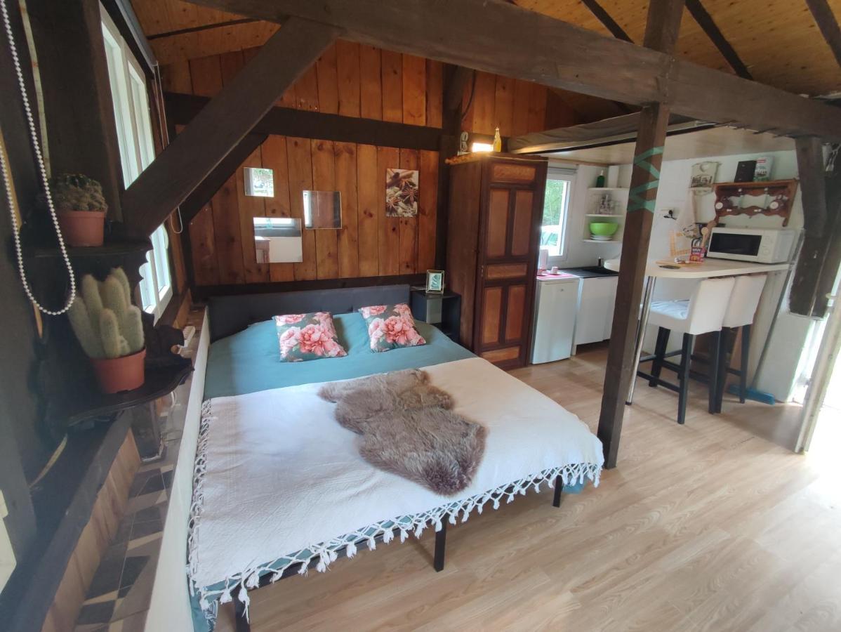 La Baraque Des Artistes Villa Laharie Eksteriør bilde